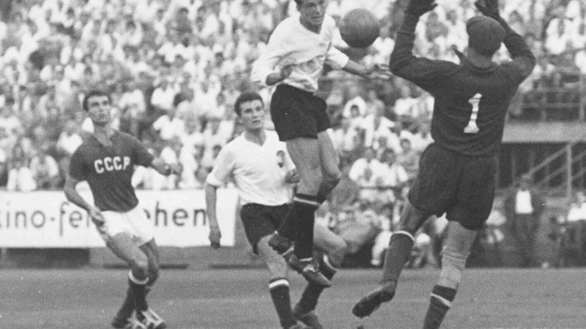 Immagine di Dall’Europeo alla Champions: come il calcio ha raccontato l’Europa che cambia