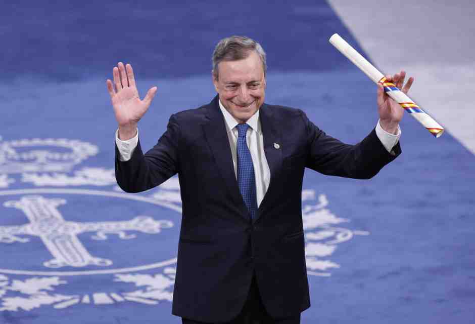 Draghi, vita da Mario. Va al cinema a vedere il film di Verdone (e la trama sembra la storia dell'ex premier)