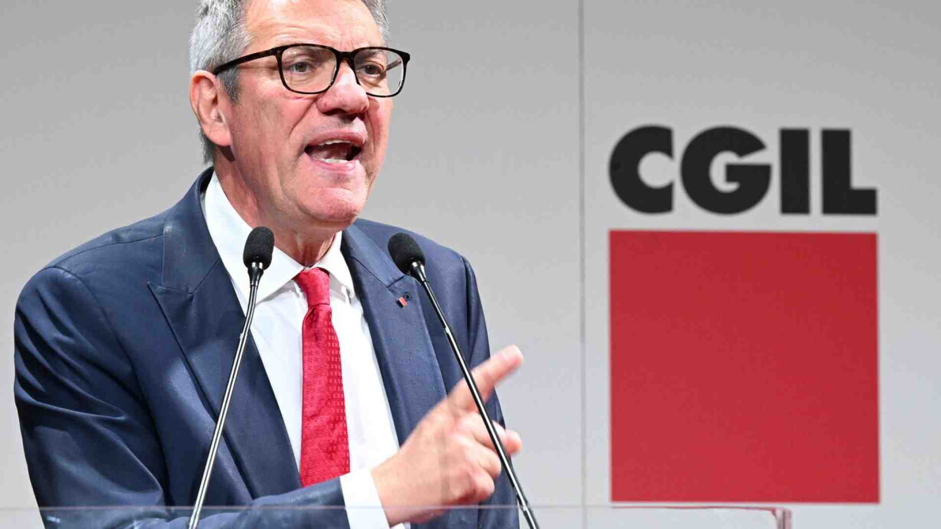 Immagine di L'Aventino di Landini. Scaricato da Cisl, Uil (e dai Cobas) sullo sciopero e sui rinnovi nella scuola