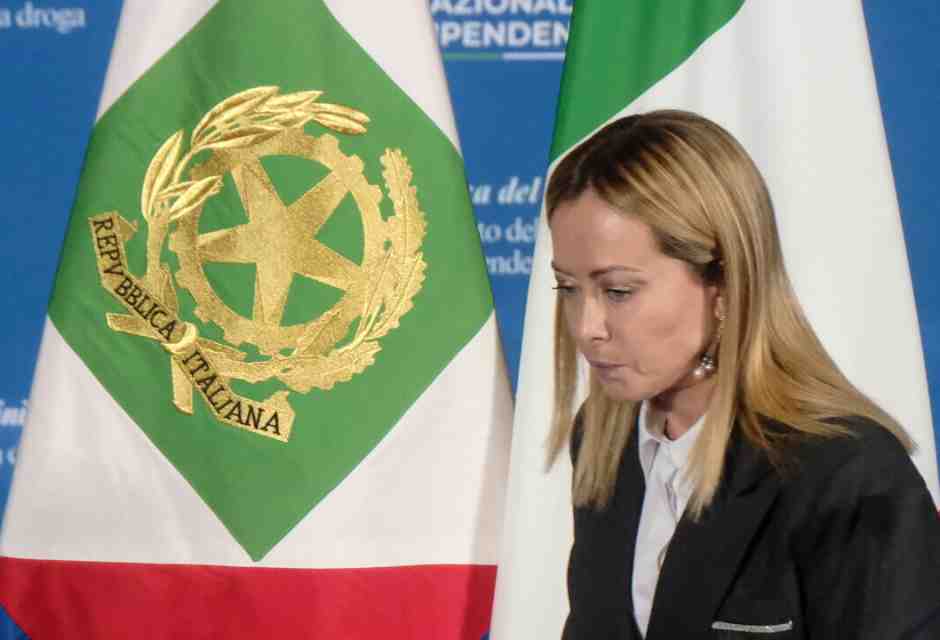 Meloni incontra Abu Mazen e chiede il disarmo di Hamas. L'irritazione contro Landini e Brunetta