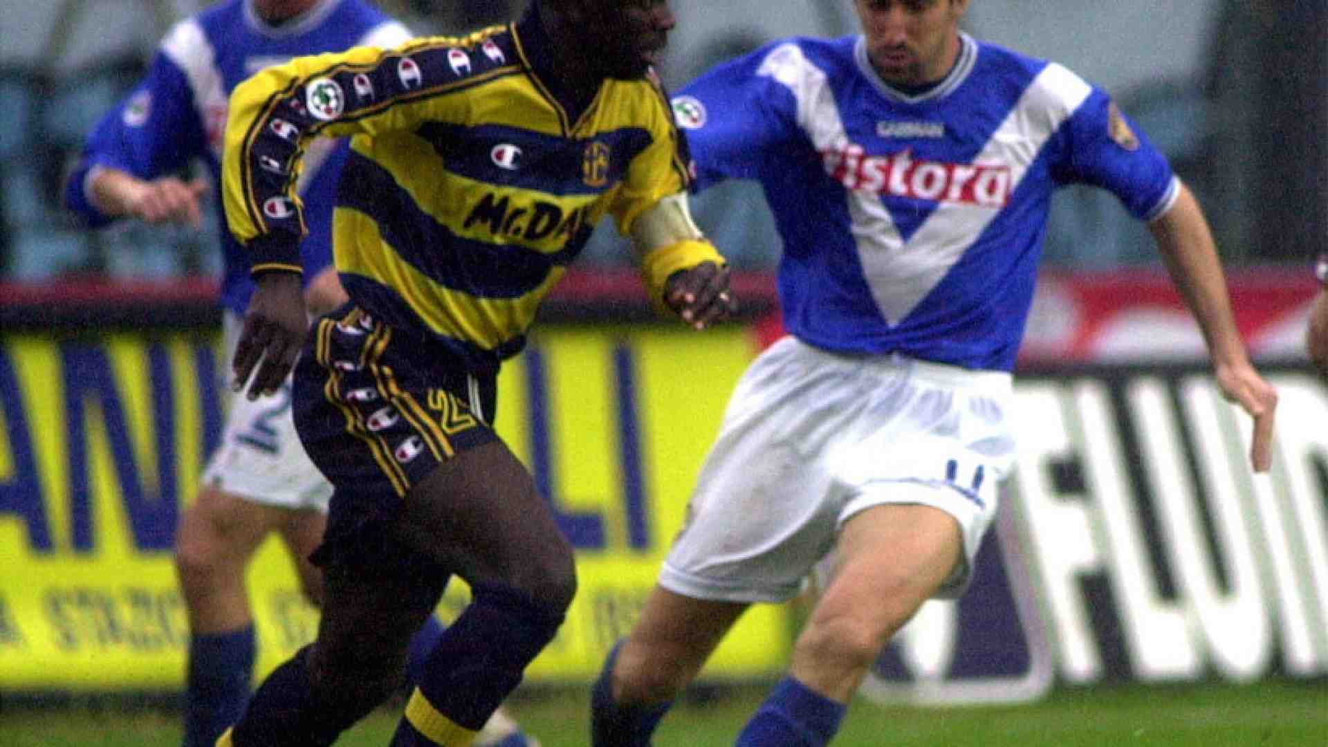 Immagine di Hübner sulla panchina dello Zeta Milano, dove tutto viene trasmesso sui social
