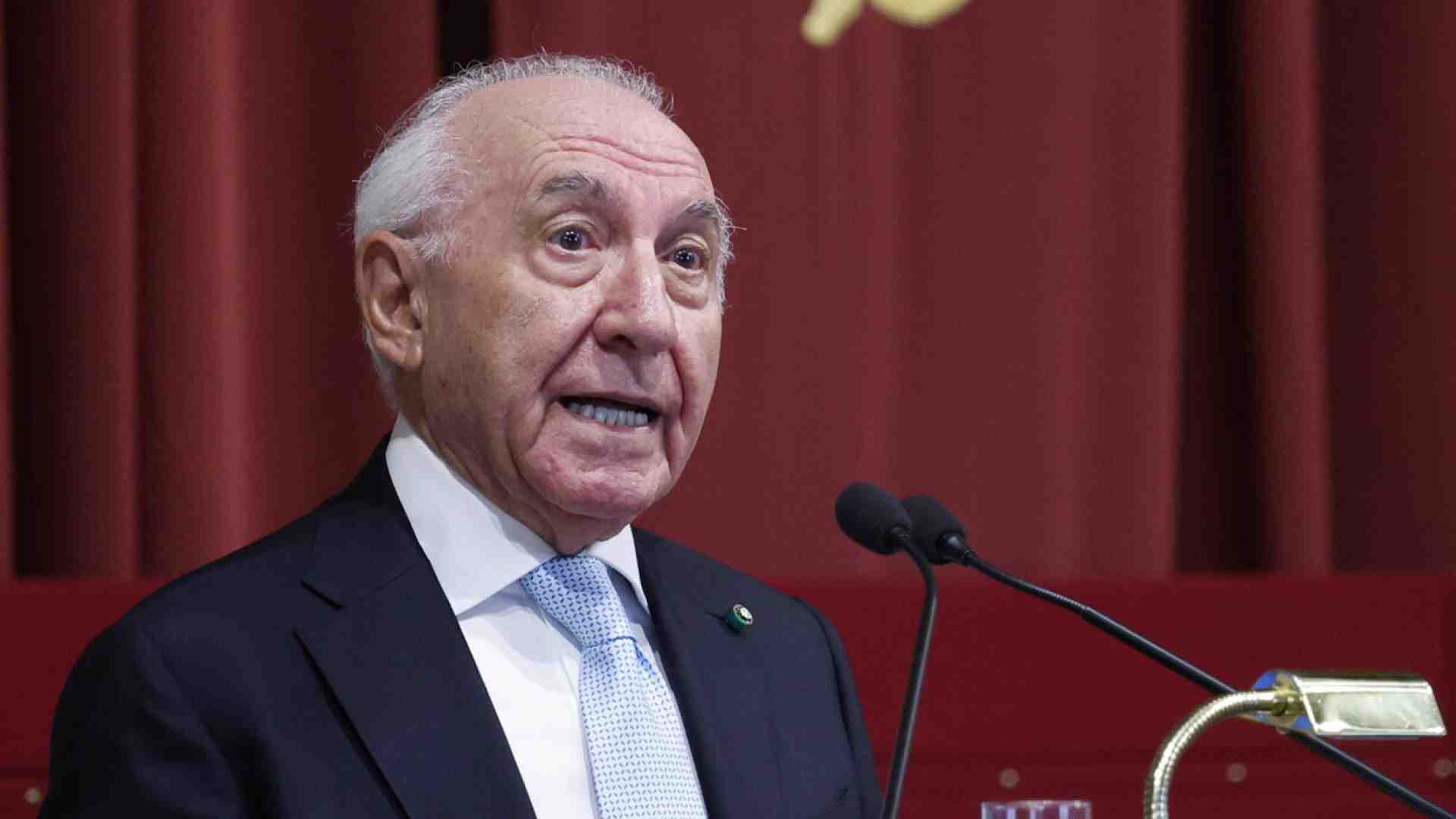 Immagine di Pd e 5 stelle contro il Garante della privacy: "Non c'è alternativa alle dimissioni dell'intero consiglio"