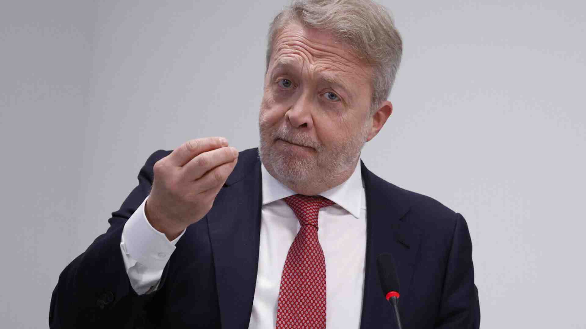 Immagine di E Ghiglia si difende: "Nessun motivo per fare un passo indietro"