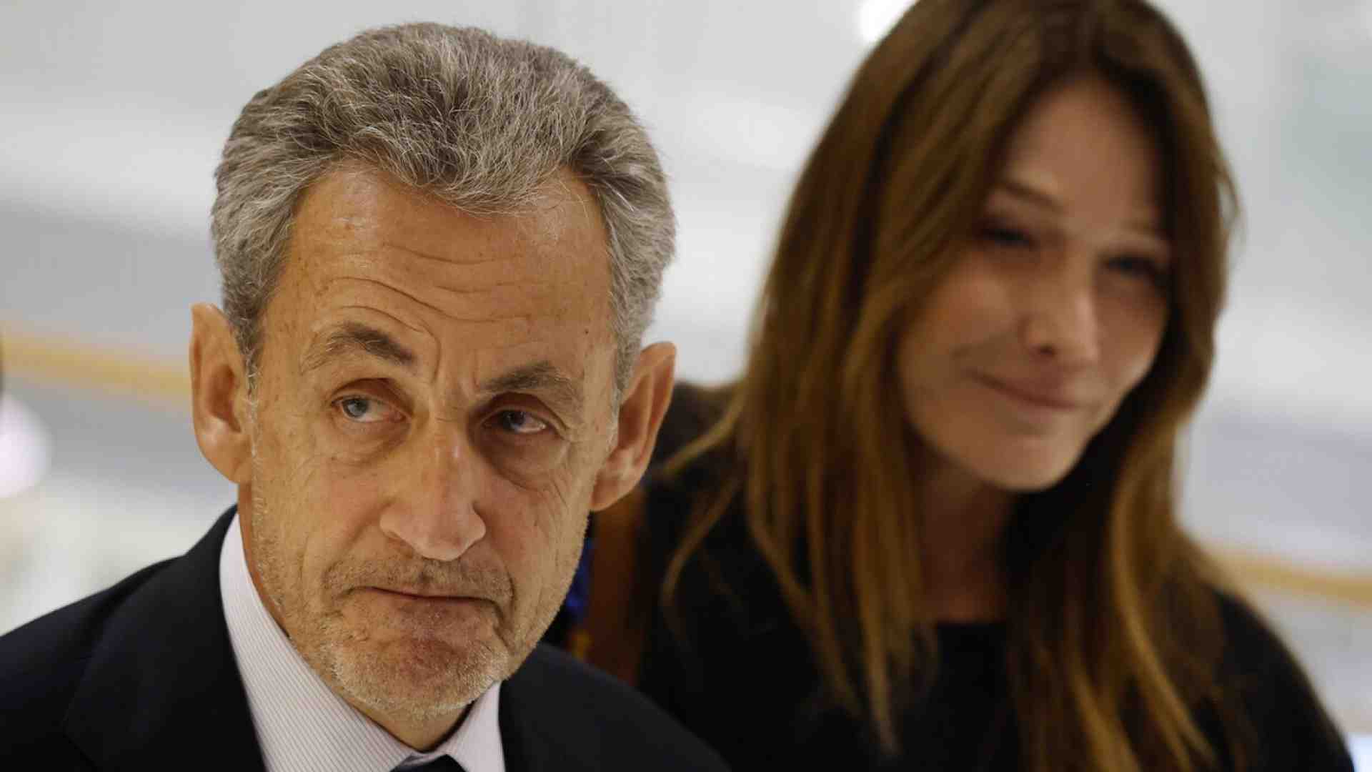 Immagine di Nicolas Sarkozy è stato scarcerato. Per l'ex presidente la libertà vigilata