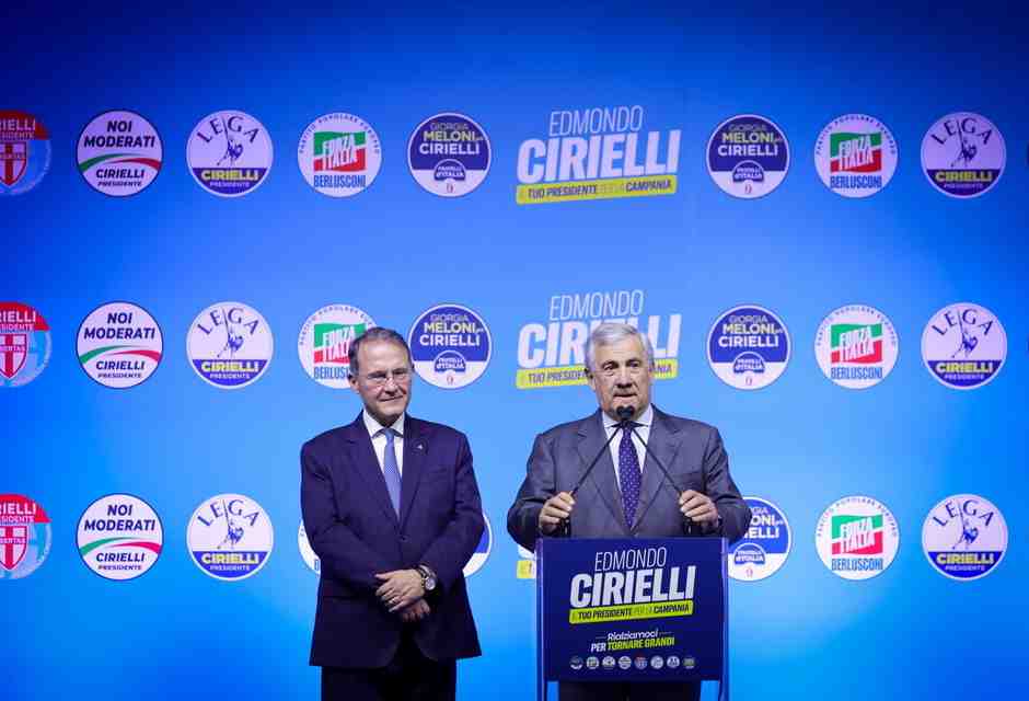 Tajani a Napoli parlerà del referendum e dell'amore di Berlusconi per la città