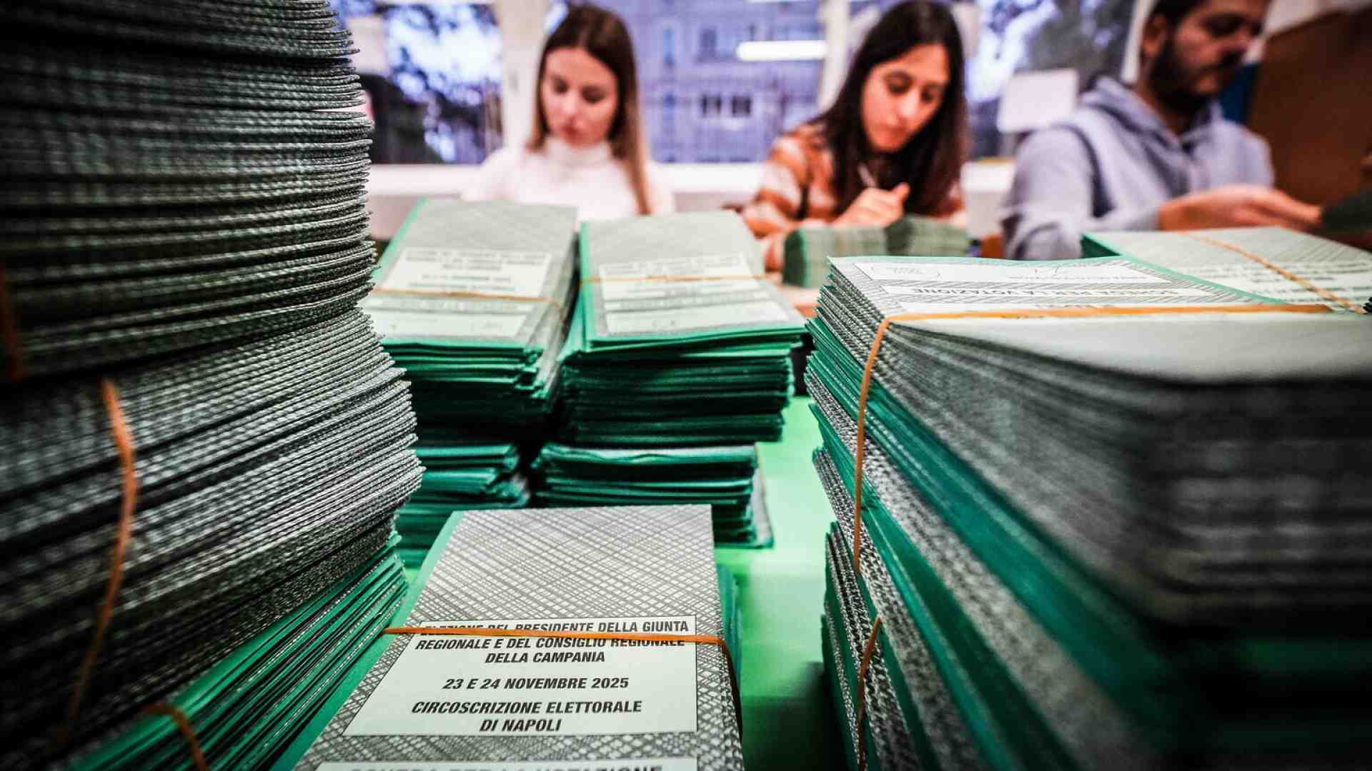 Immagine di L'astensionismo è il protagonista nelle elezioni regionali 2025. Crolla l’affluenza in Veneto, Puglia e Campania