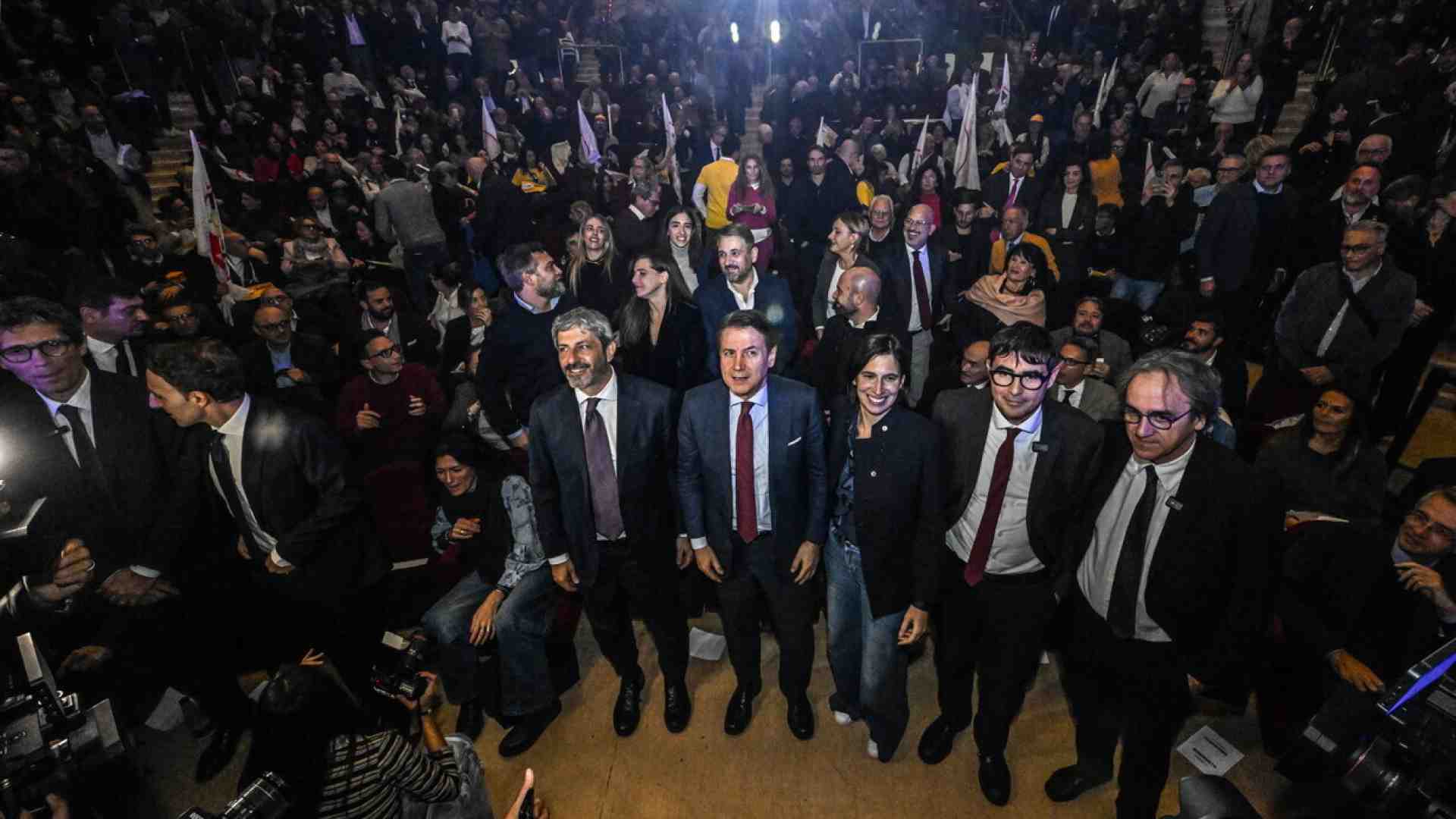 Immagine di Chi è Roberto Fico, il grillino che ha compiuto una metamorfosi archiviando De Luca in Campania