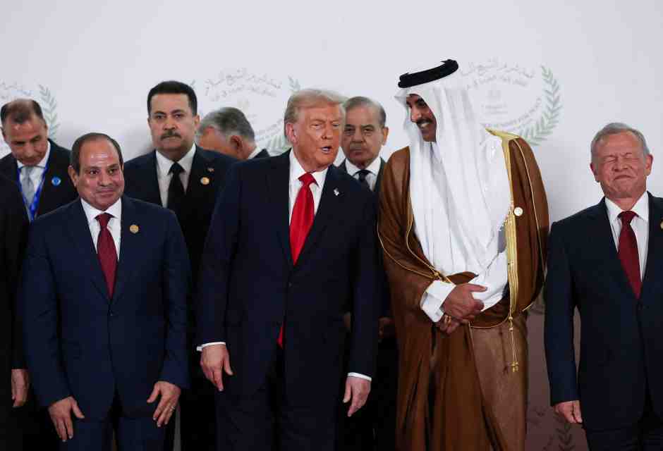 Sisi, Trump, al Thani e re Abdallah a Sharm el Sheikh (foto Getty)