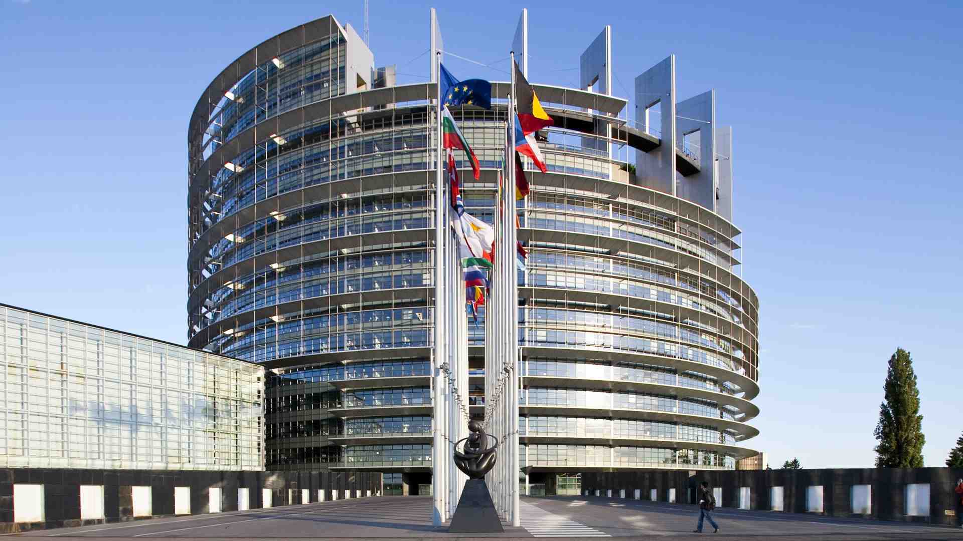 Immagine di Un altro voto a Strasburgo sposta la maggioranza Ursula a destra