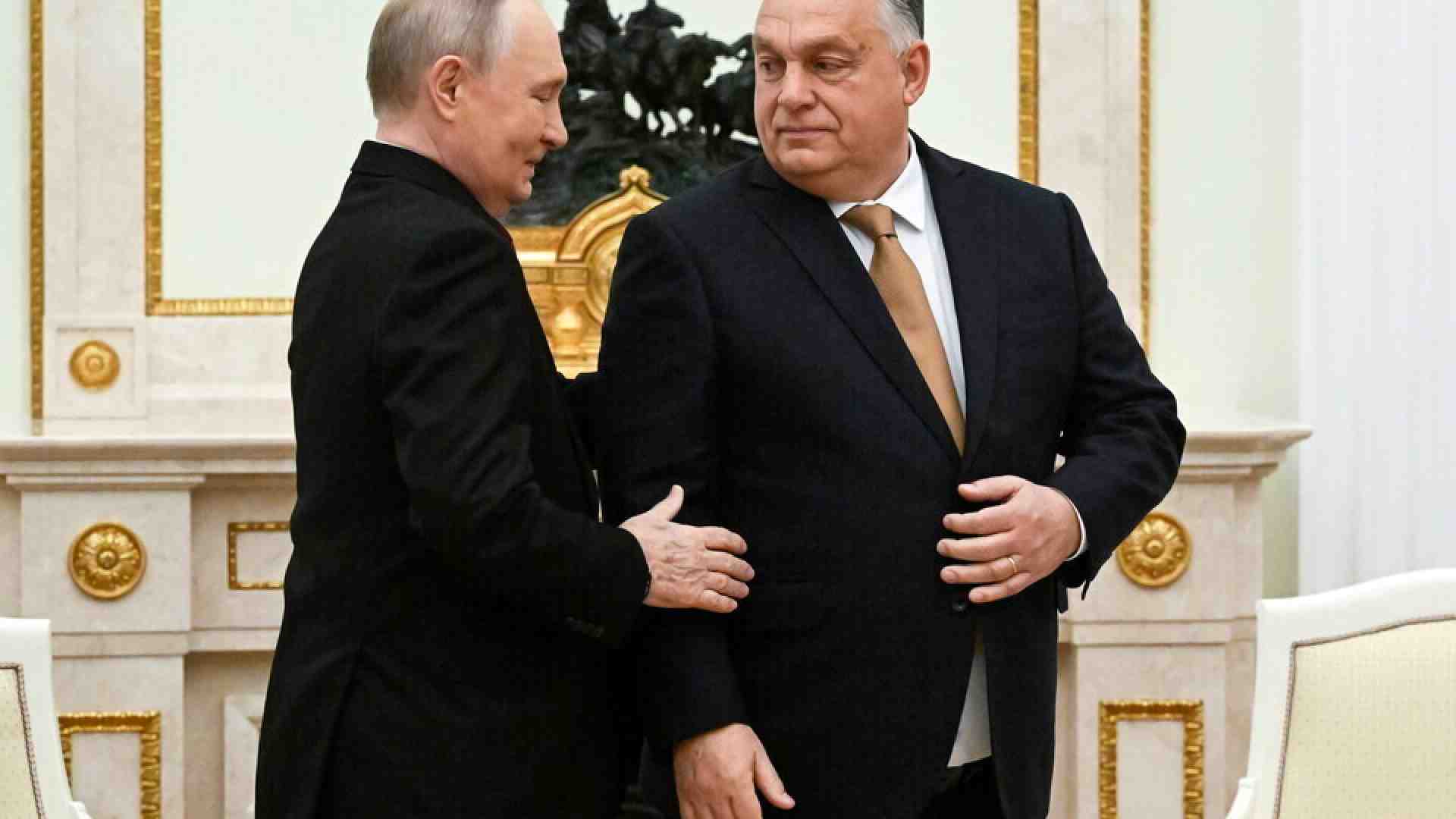 Immagine di Putin definisce Orbán “la voce ragionevole” dell’Ue e lavora con lui per spezzare l’unità degli alleati di Kyiv