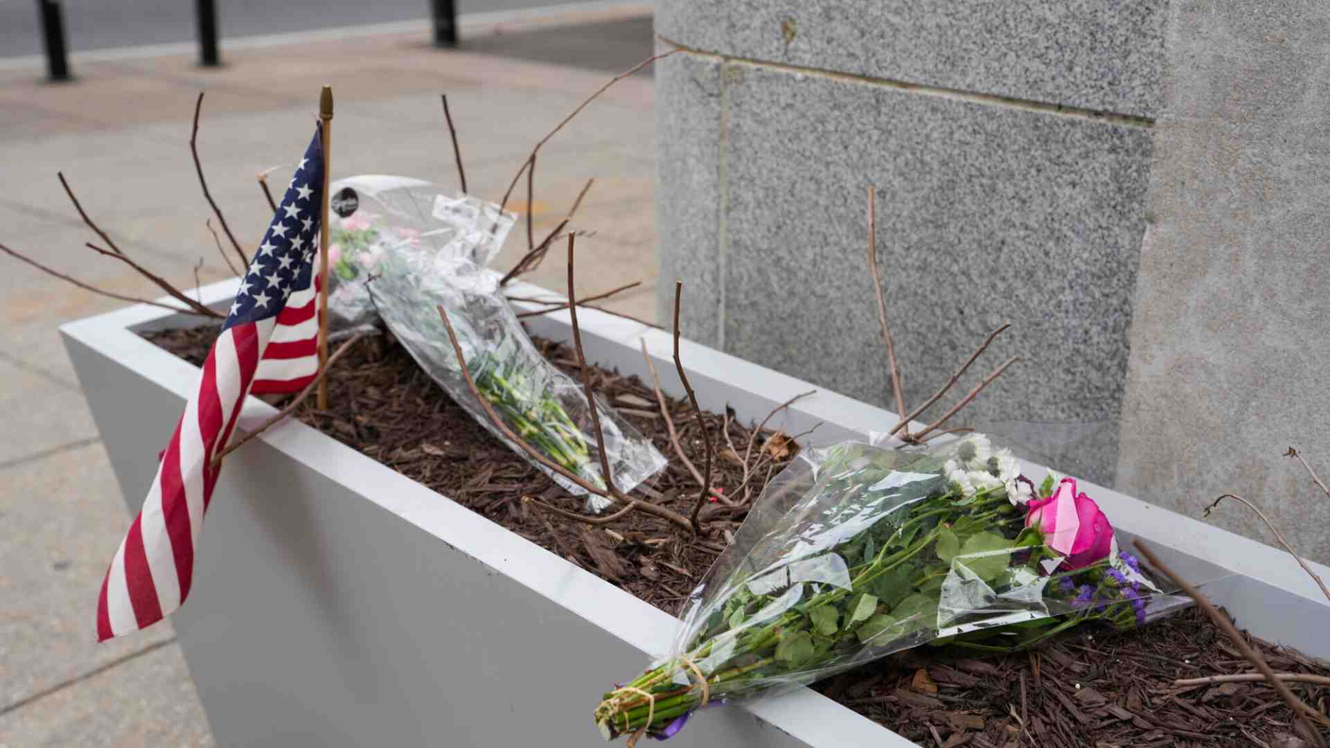 Immagine di "È morta Sarah Beckstrom, soldatessa della Guardia nazionale ferita a Washington". L'annuncio di Trump