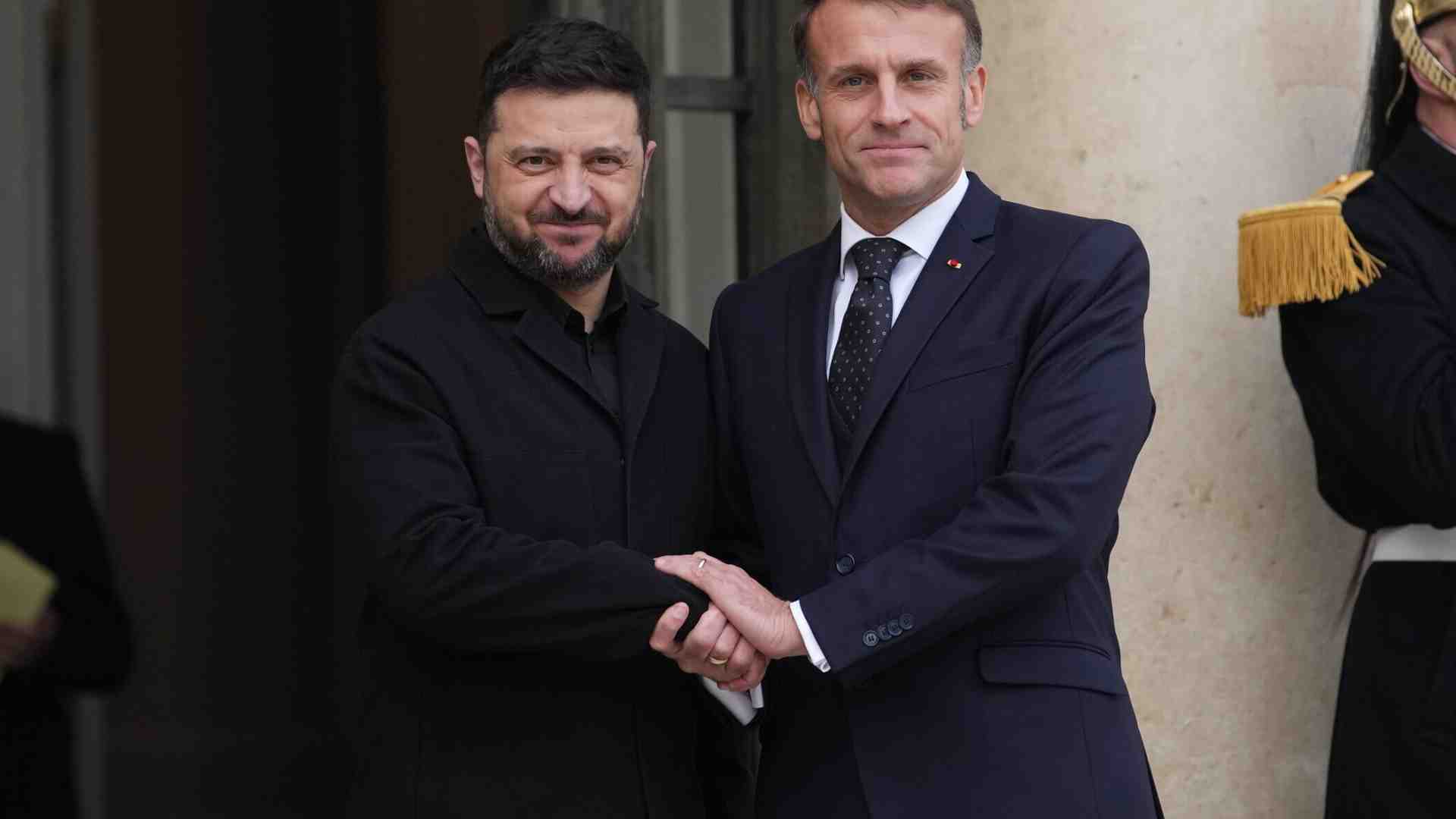 Immagine di Nessuna concessione senza Kyiv, nessuna trattativa senza i volenterosi. Zelensky vede Macron