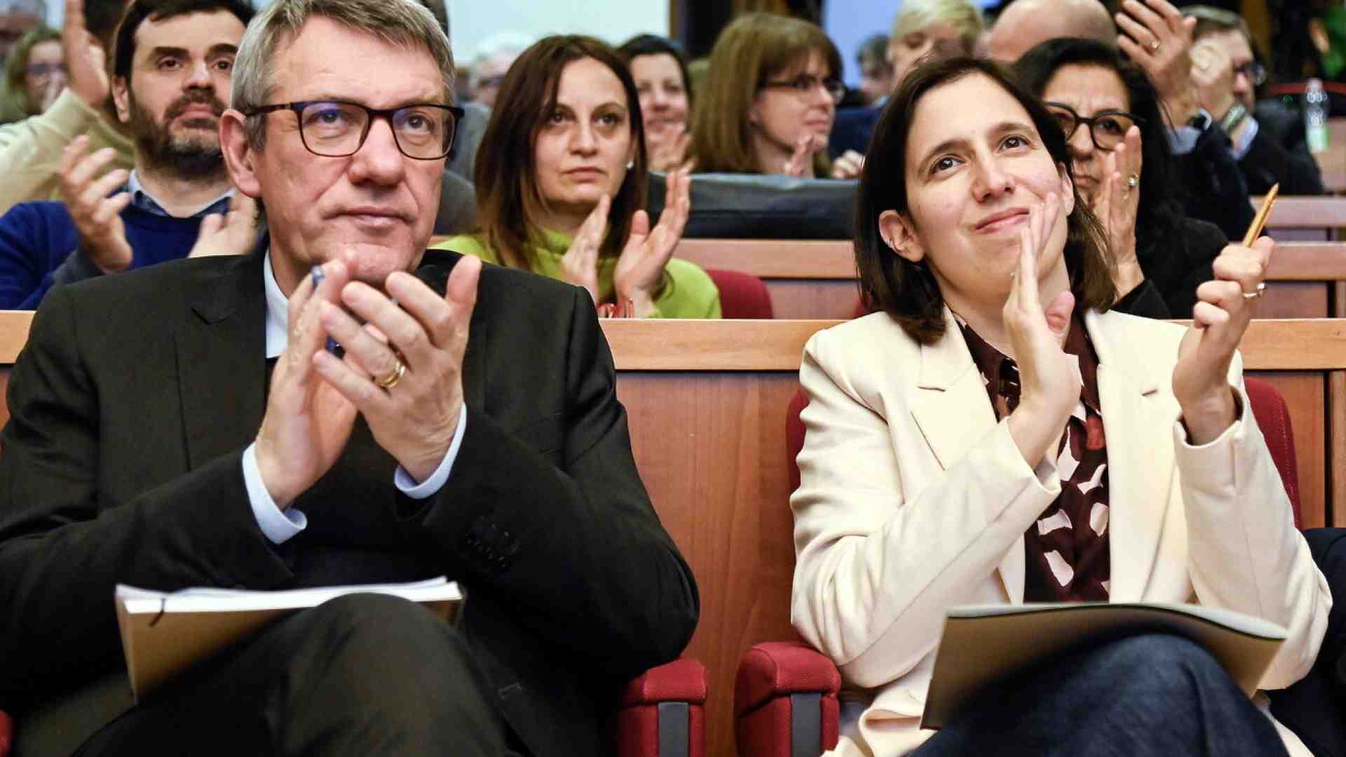 Immagine di Se basta poco per essere considerati ricchi allora non si sa più come creare ricchezza