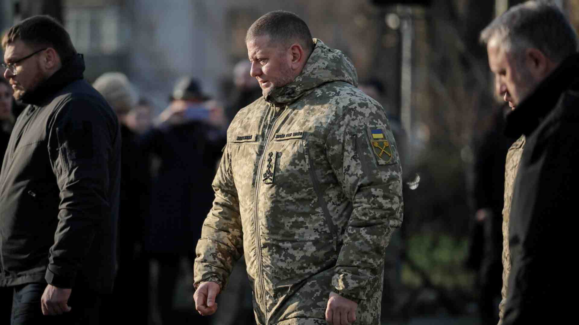 Immagine di Fuori Yermak, dentro Zaluzhny. L’ora di fare i conti col popolo