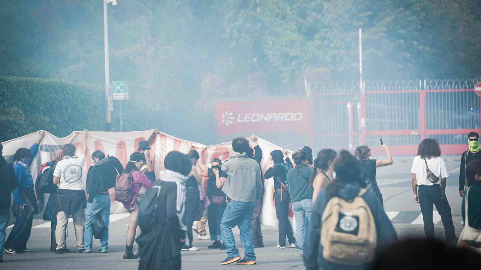 Immagine di Non solo La Stampa. Tutti gli assalti degli antagonisti a Torino