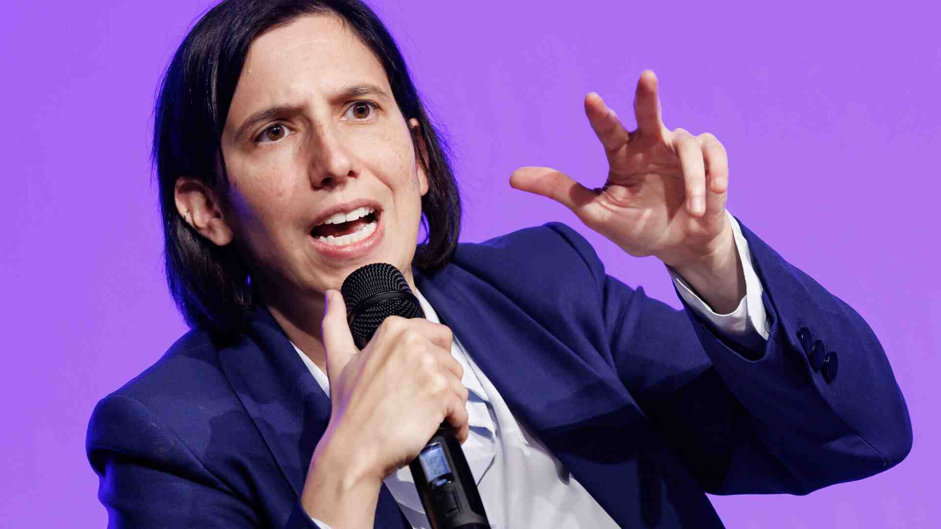 Immagine di Schlein e la trappola di Conte sul referendum e la giustizia. L'idea Assemblea Pd con "pieni poteri"