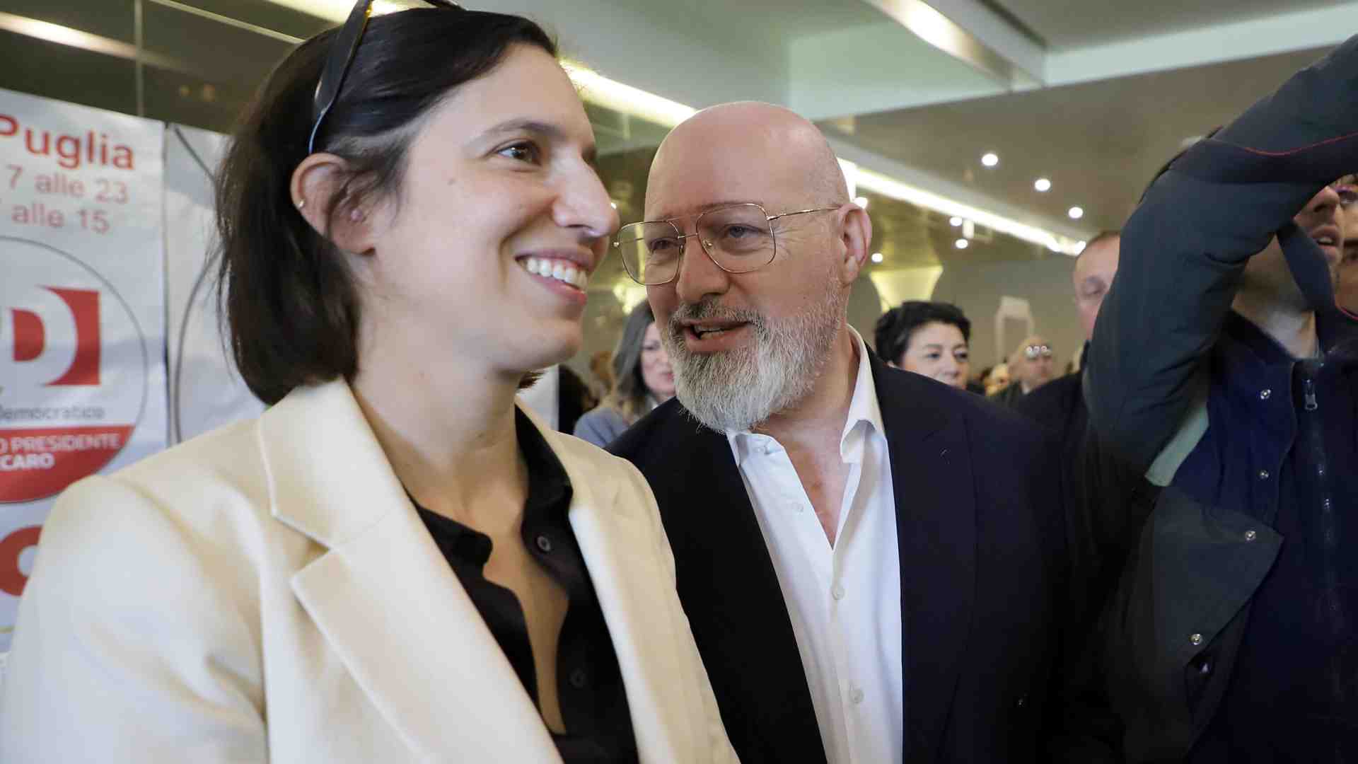 Immagine di Bonaccini contrariato, Conte pronto alle mani libere. Schlein che fa?