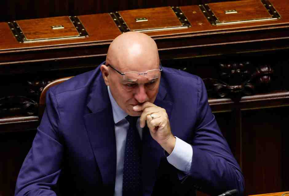 Il ministro Guido Crosetto (foto Ansa)