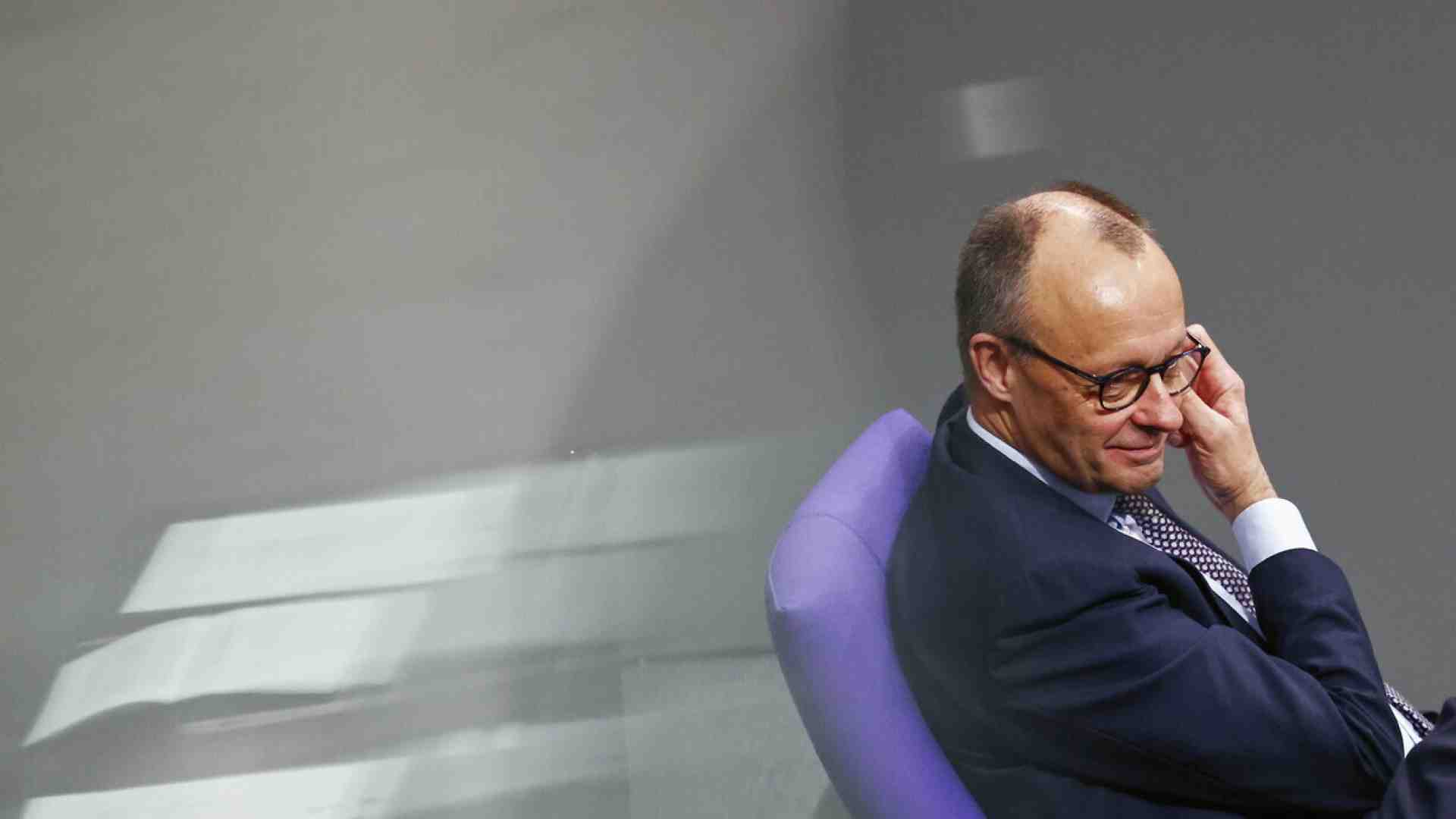 Immagine di I soldi russi a sostegno dell'Ucraina e la pressione di Merz