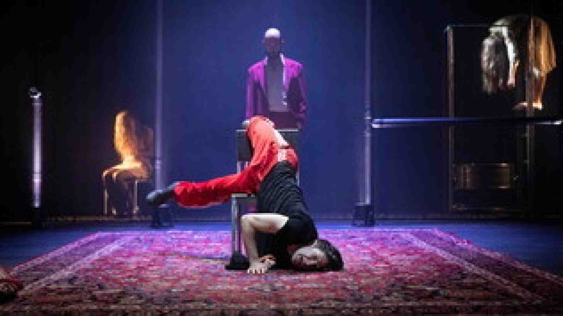 Immagine di Testori in slip e Raskolnikov in tuta, e poi la Zanzara: tutti a teatro