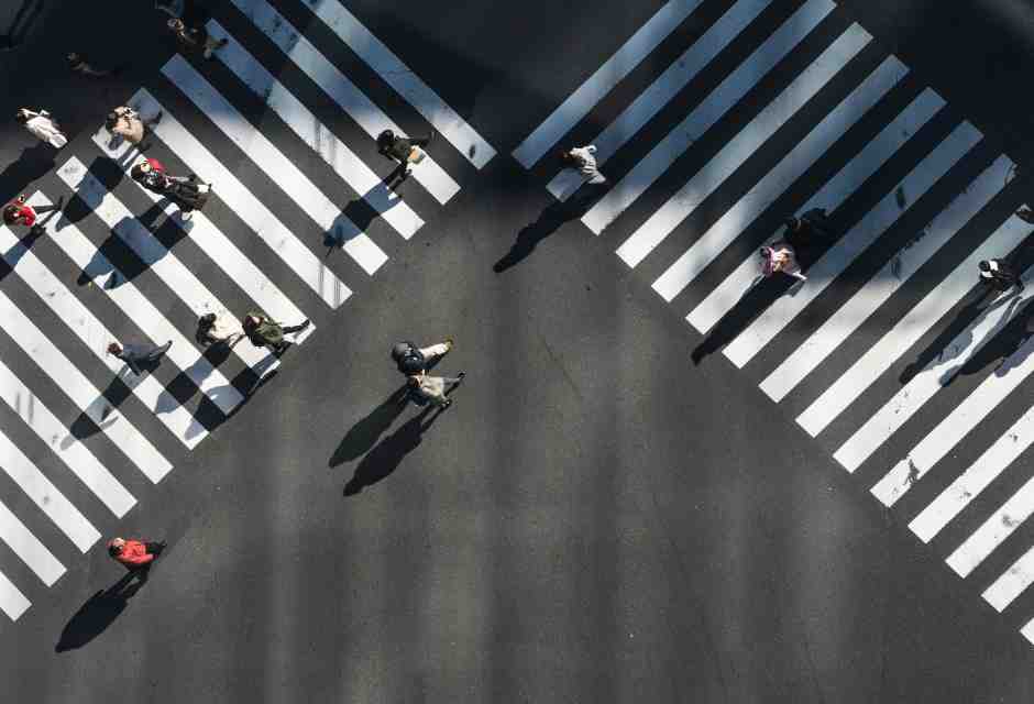 Foto di Ryoji Iwata su Unsplash