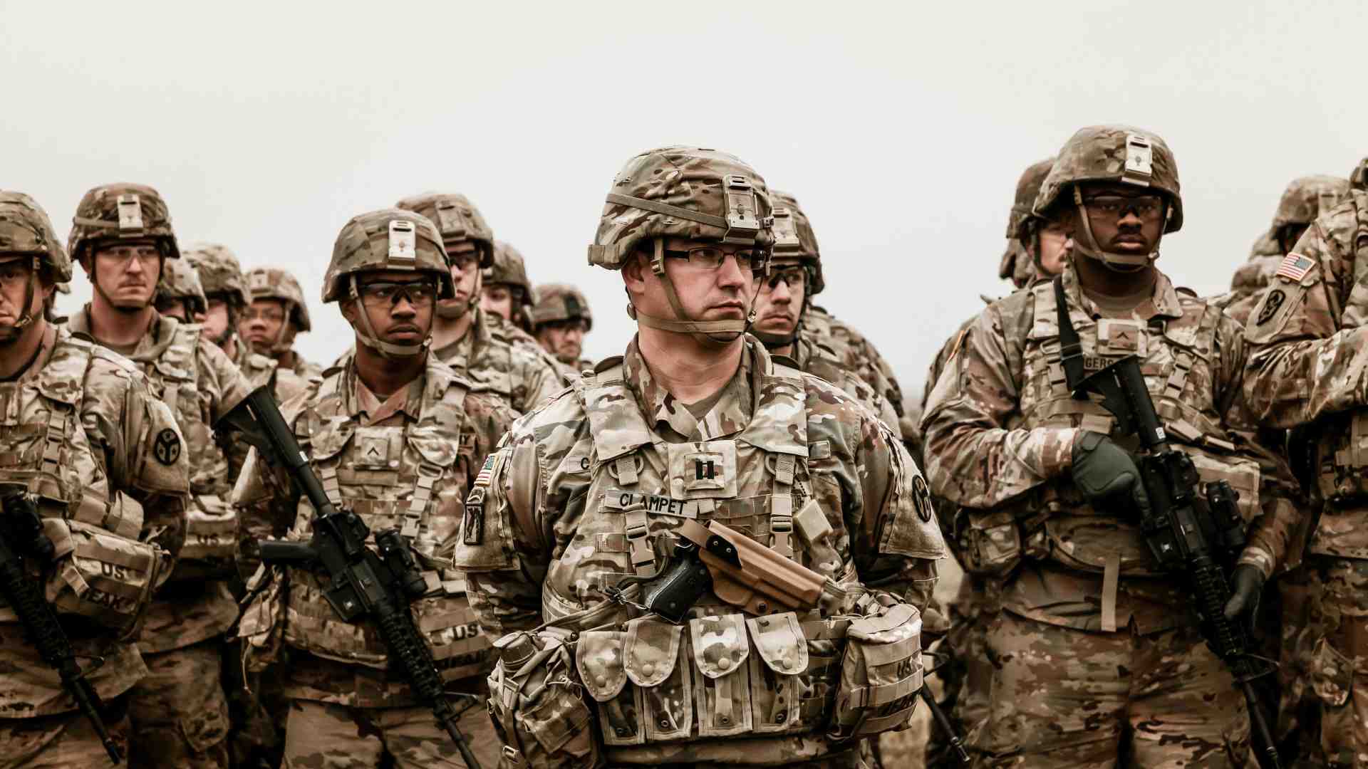 Immagine di Armi e pensiero, l'inscindibile legame tra filosofia e guerra
