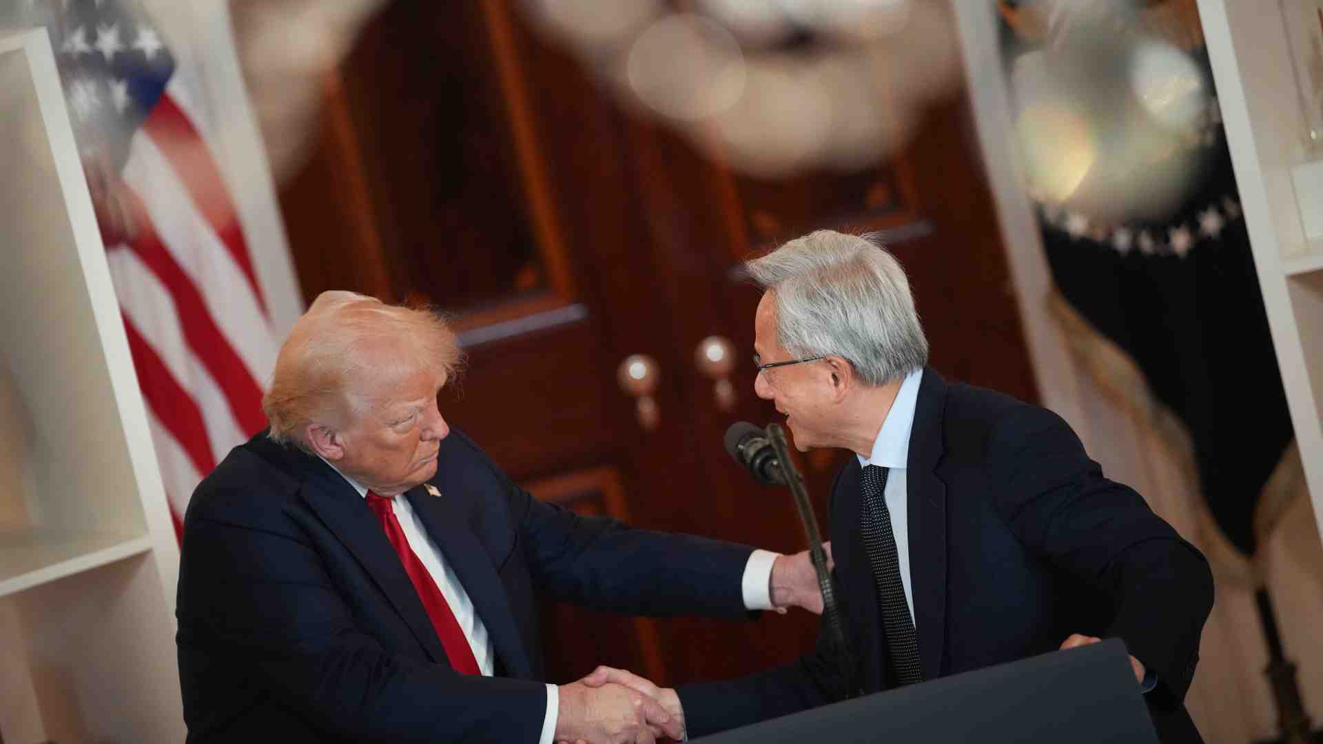 Immagine di I chip più avanzati in cambio di soia. La strategia di Trump con Xi