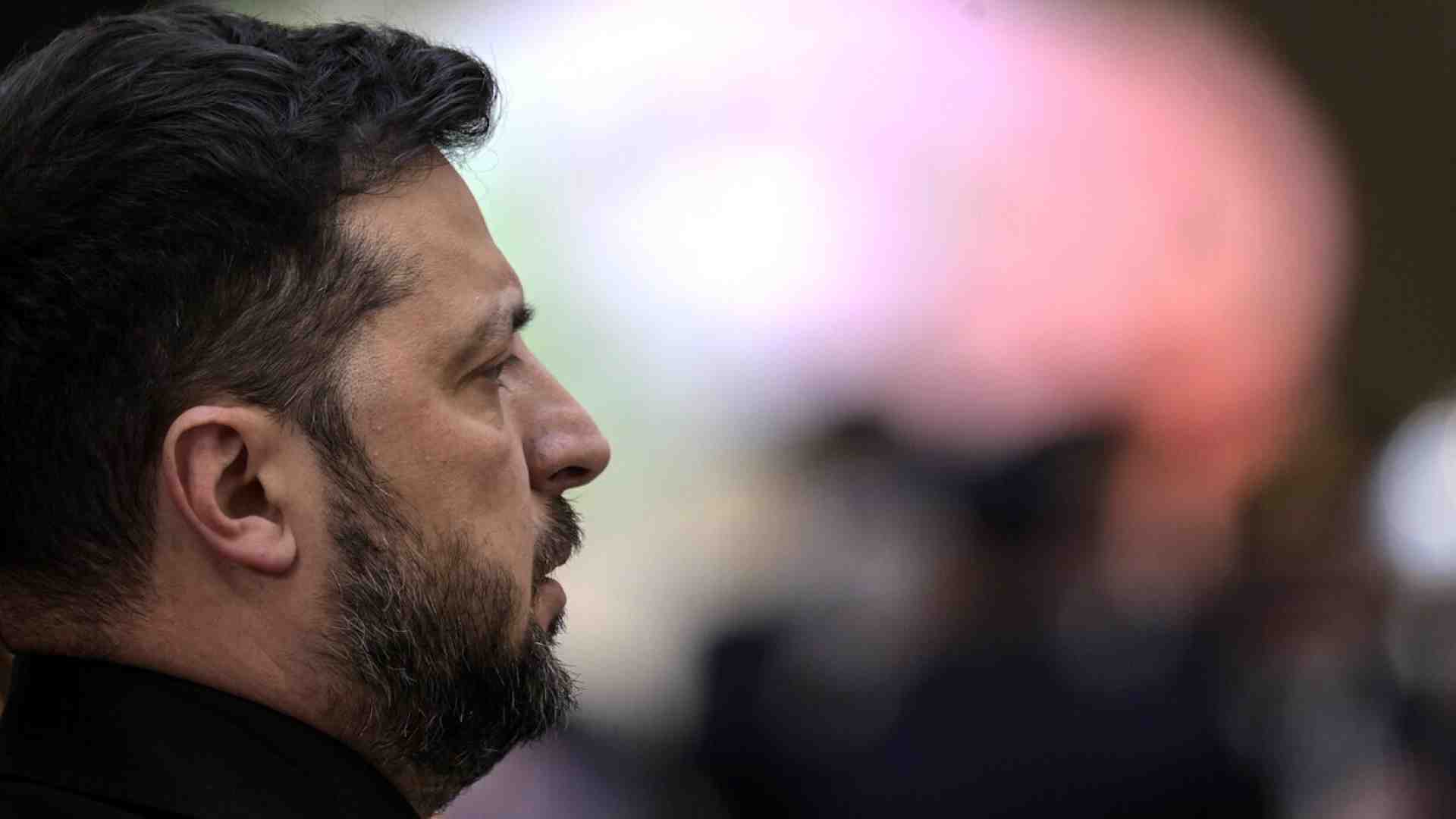 Immagine di Nella chat dei giornalisti con Zelensky: politica, territori, sicurezza