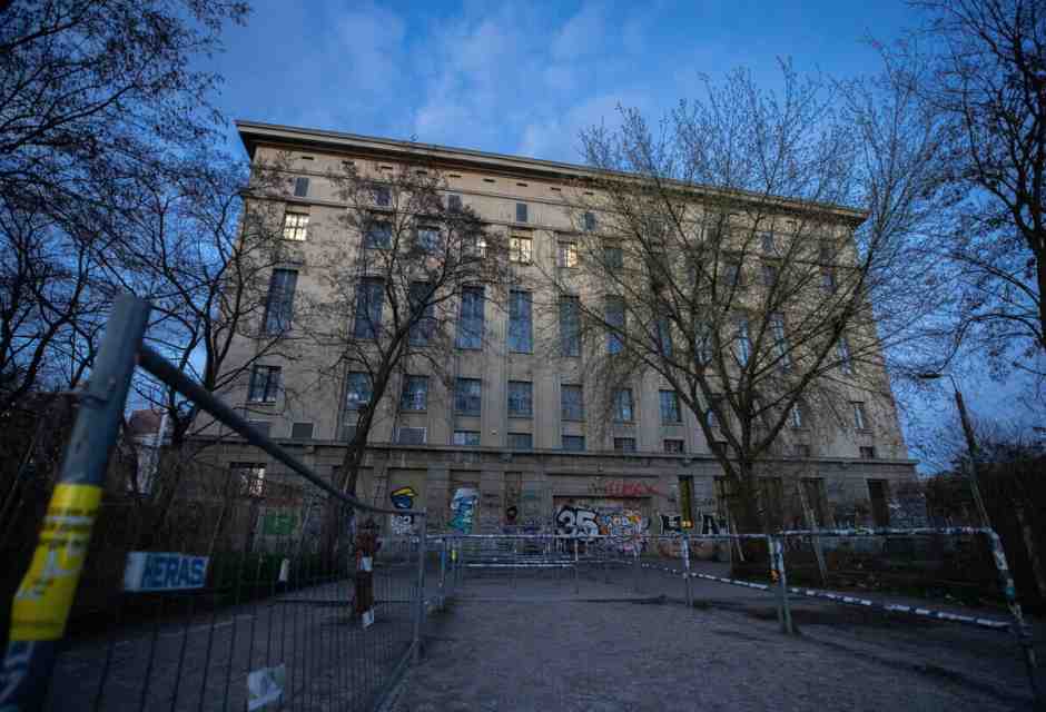 Il Berghain chiuso nel marzo 2020 a causa dell'emergenza covid-19 (foto EPA)