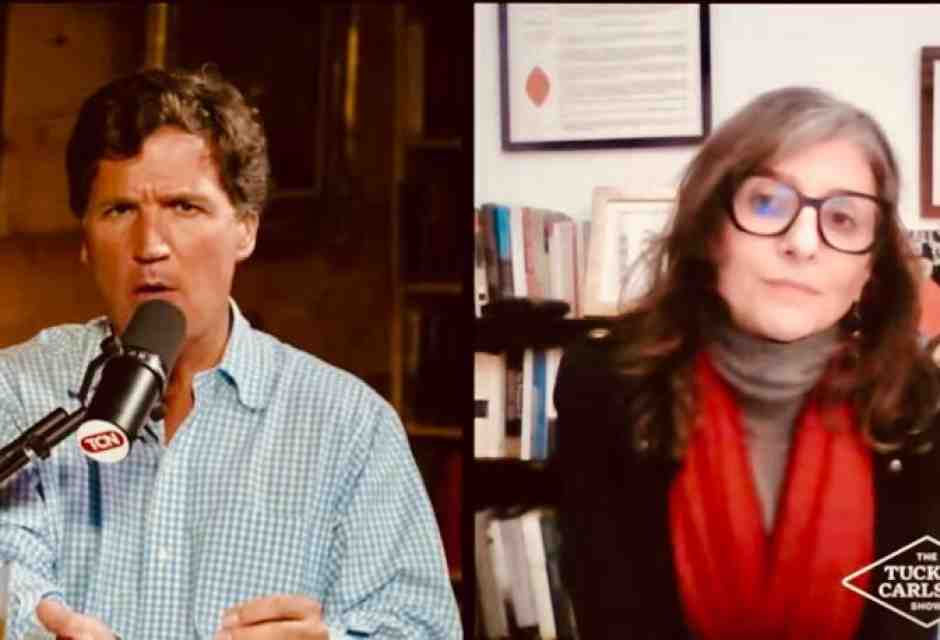 Francesca Albanese nello studio di Tucker Carlson. L'abbraccio anti-israeliano tra destra e sinistra