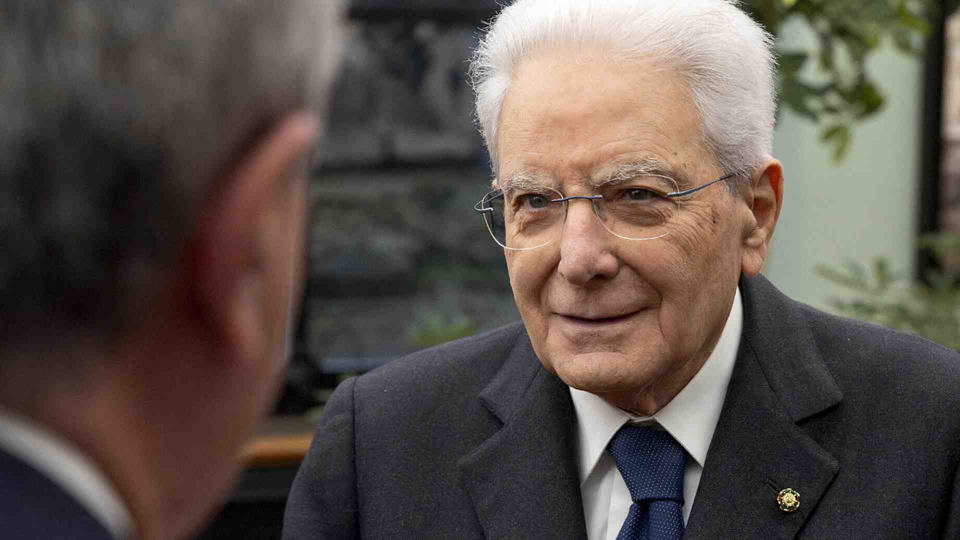 Immagine di Mattarella: “È in atto un'operazione contro l'occidente. Non è possibile distrarsi”