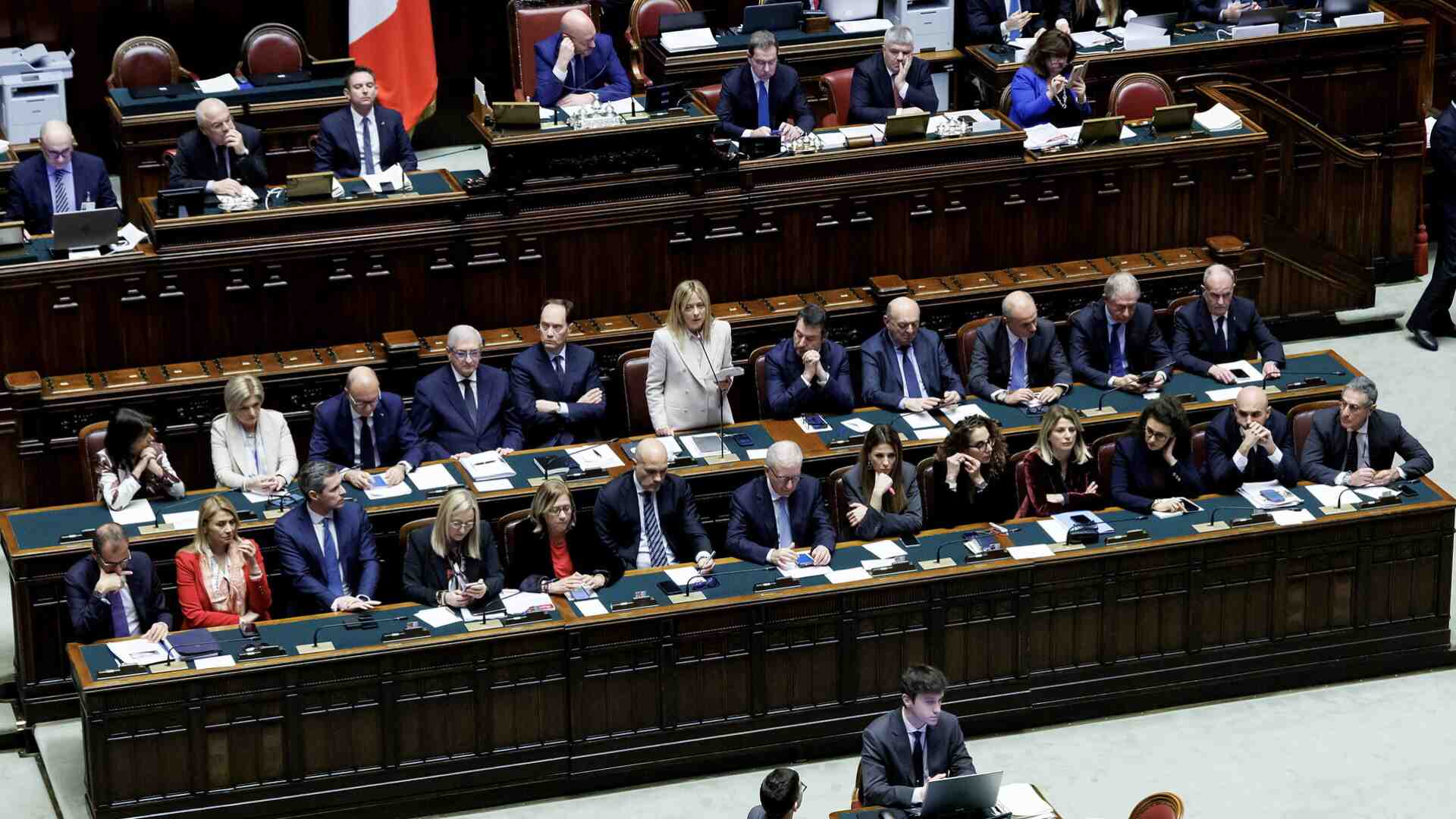 Immagine di Sostegno a Kyiv e asset russi: il compromesso del governo e le opposizioni in ordine sparso. Ecco le risoluzioni