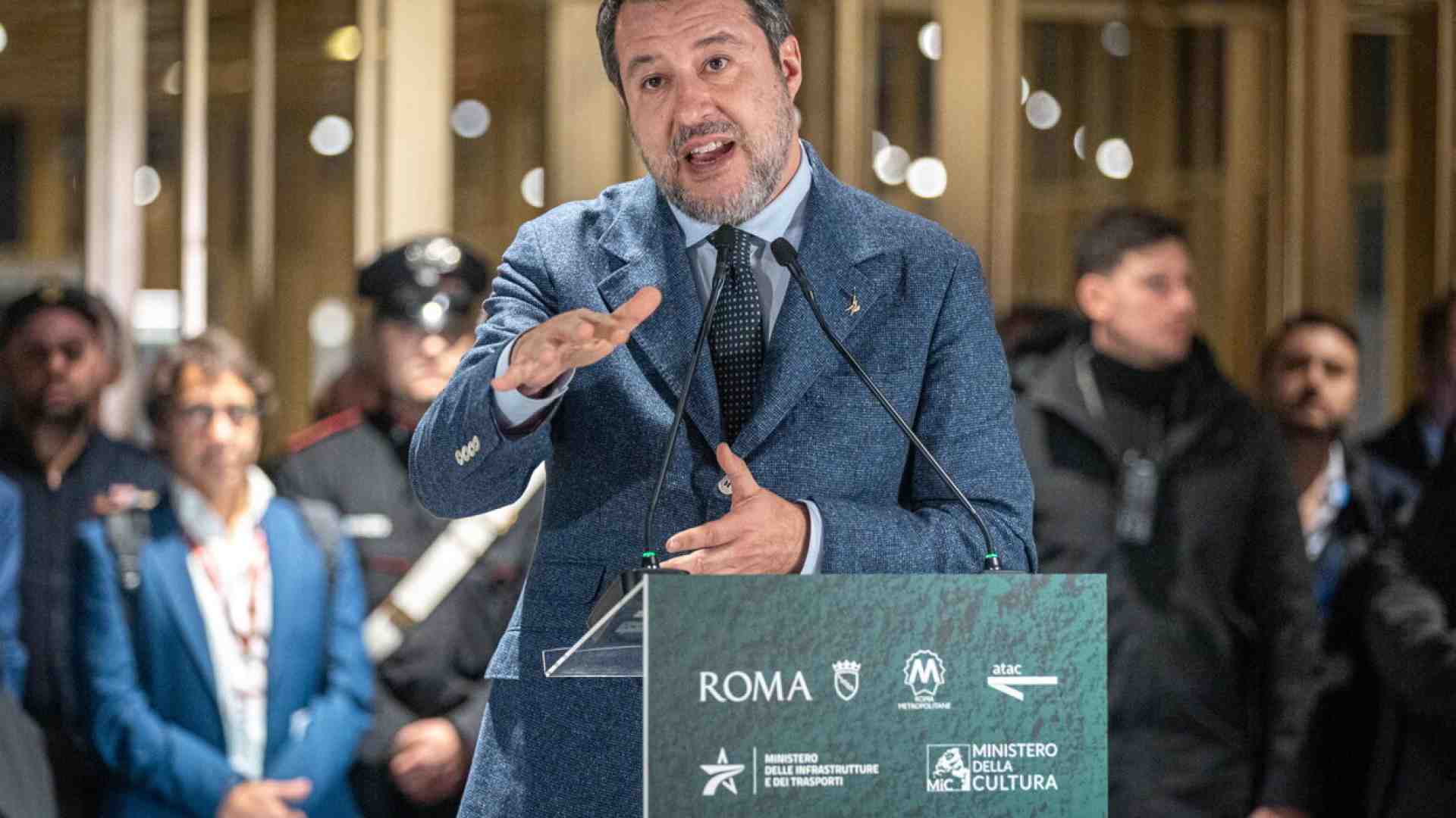 Immagine di Salvini vuole una sua Atreju, una Pontida del Sud. Cronaca di una cena