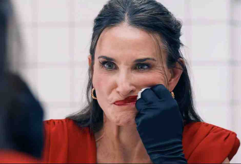 Demi Moore in una scena del film &ldquo;The Substance&rdquo; (2024) diretto da Coralie Fargeat&nbsp;<br />
