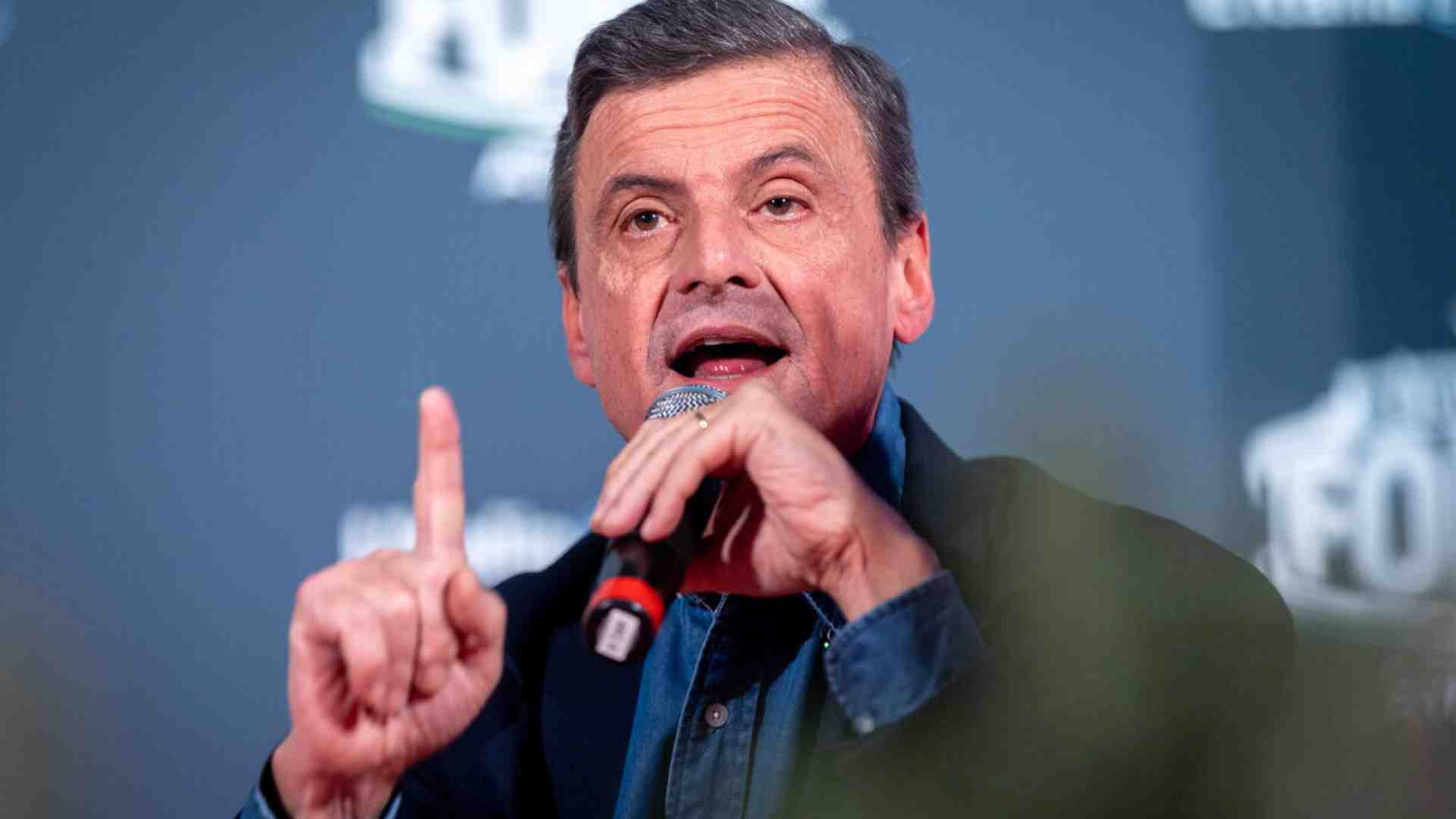 Immagine di Calenda: "La proposta di Occhiuto? Con Salvini fuori dal centrodestra se ne può parlare"