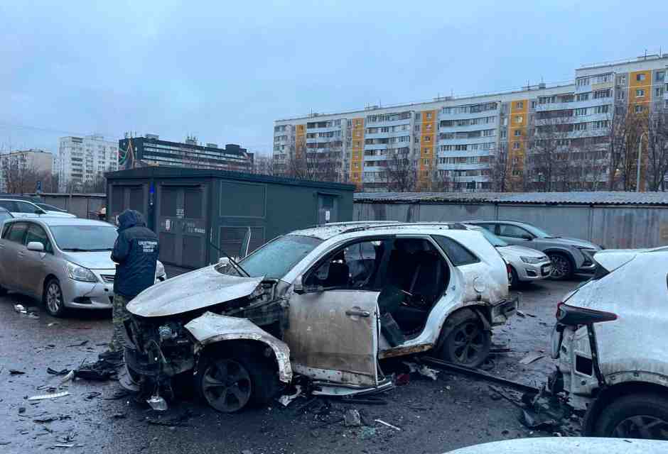 A Mosca un generale è stato ucciso da una bomba sotto la sua auto
