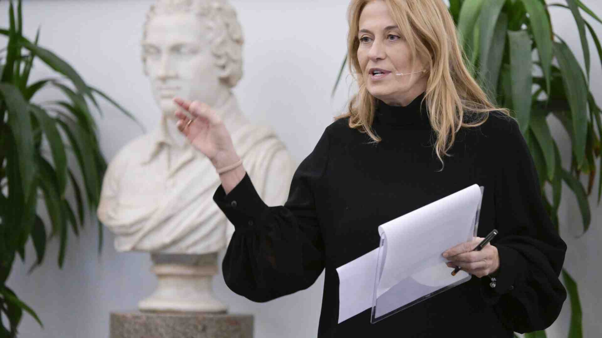 Immagine di La Rai ristruttura un intero piano per l' "esterna" Monica Maggioni. Borbottii a Viale Mazzini