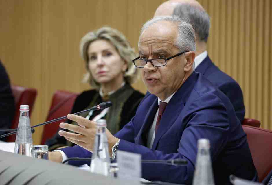 Finanziavano Hamas: 9 arresti a Genova. Piantedosi: "Celavano la loro attività con il paravento della Palestina"