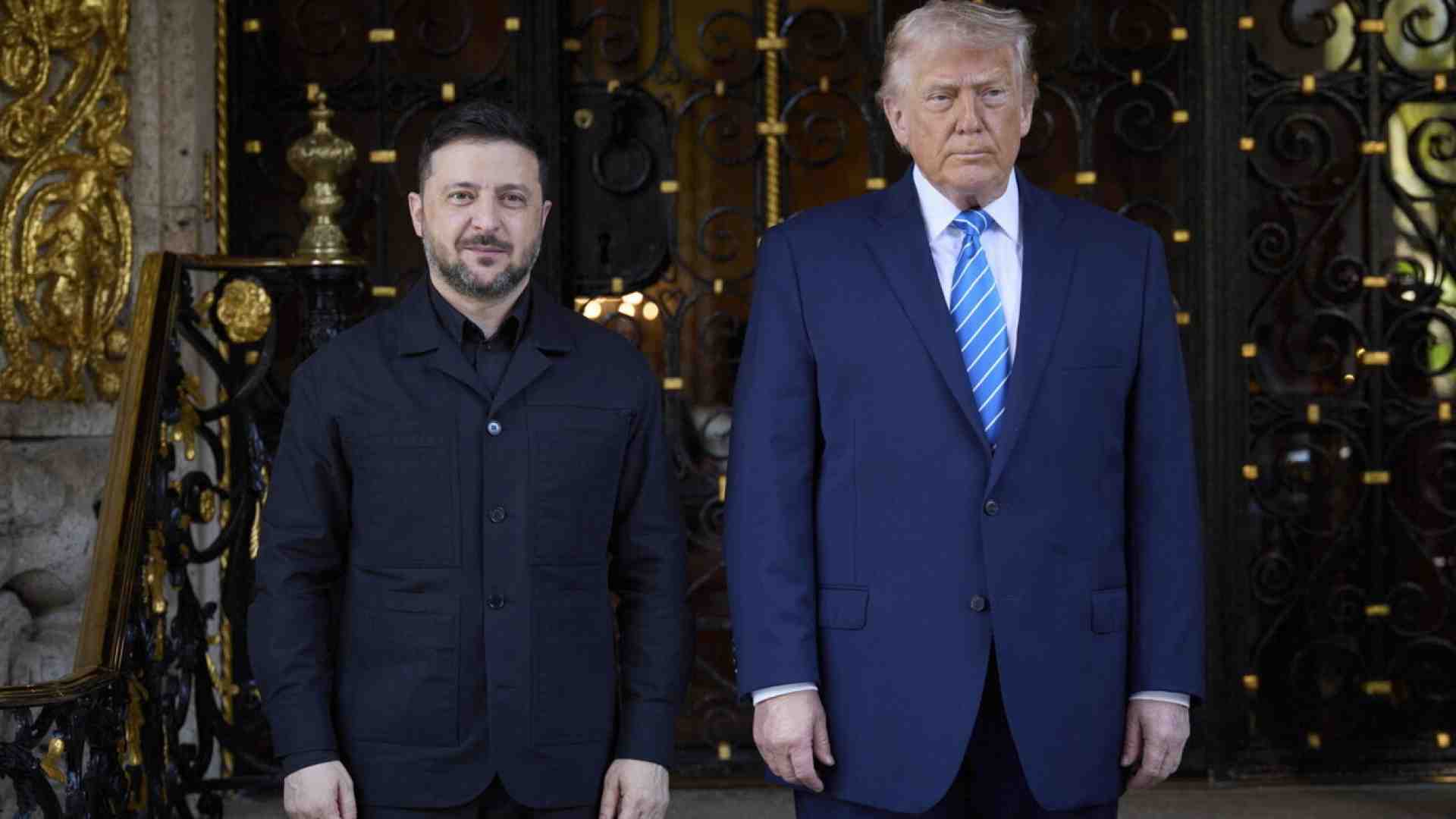 Immagine di Zelensky lavora su due piani: i colloqui per la pace e la difesa contro gli attacchi russi incessanti