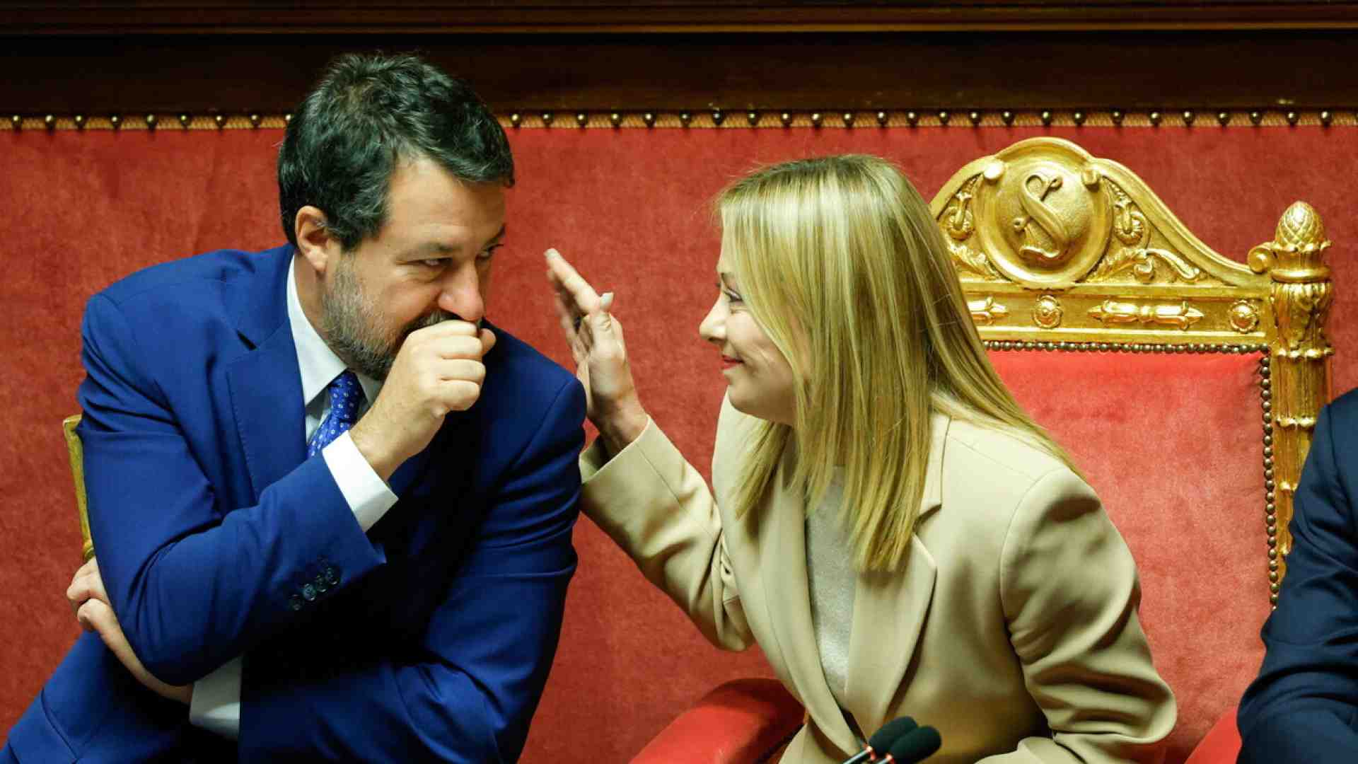 Immagine di Il governo tiene, l’alternativa non decolla. Il sondaggio di fine anno di Ipsos