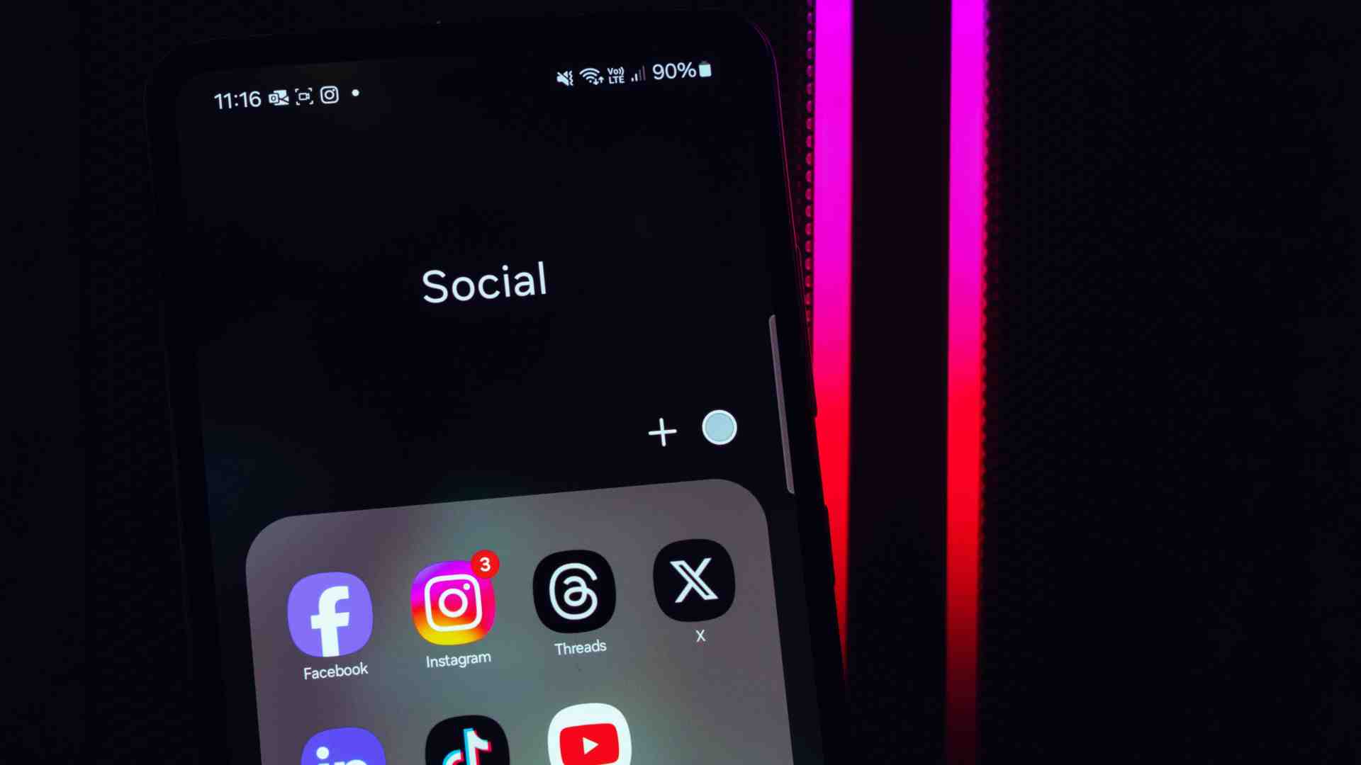 Immagine di Tra reel e social la comunicazione delle Gen Z e Alpha è immediata, ma non superficiale come sembra