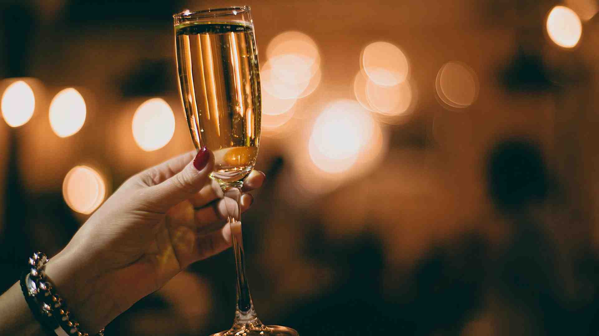 Immagine di Evviva gennaio. Riscattiamo questo bellissimo mese, che inizia con il dolce suono dei tappi che saltano