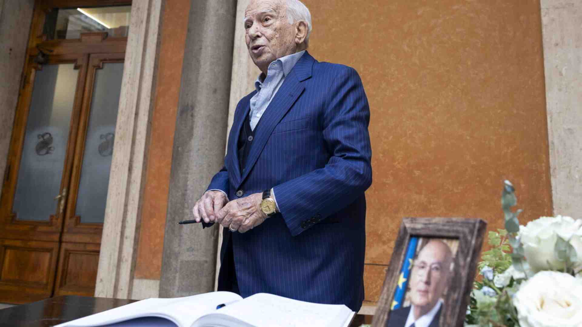 Immagine di Cirino Pomicino contro la riforma Nordio, alla luce di 42 procedimenti e 41 assoluzioni