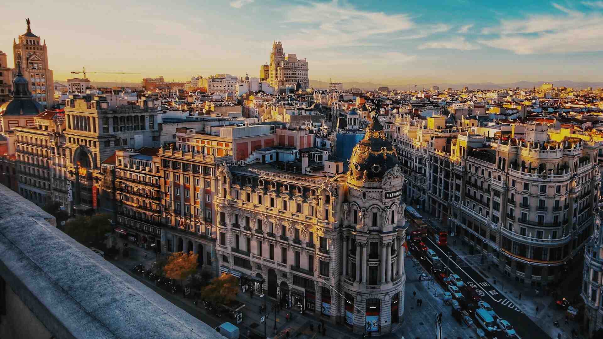 Immagine di Modello Madrid: meno tasse, più deregulation. La ricetta liberale di Ayuso