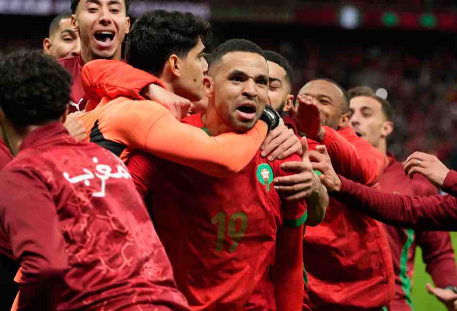 I giocatori del Marocco festeggiano la qualificazione alla finale della Coppa d'Africa (foto Ap, via LaPresse)