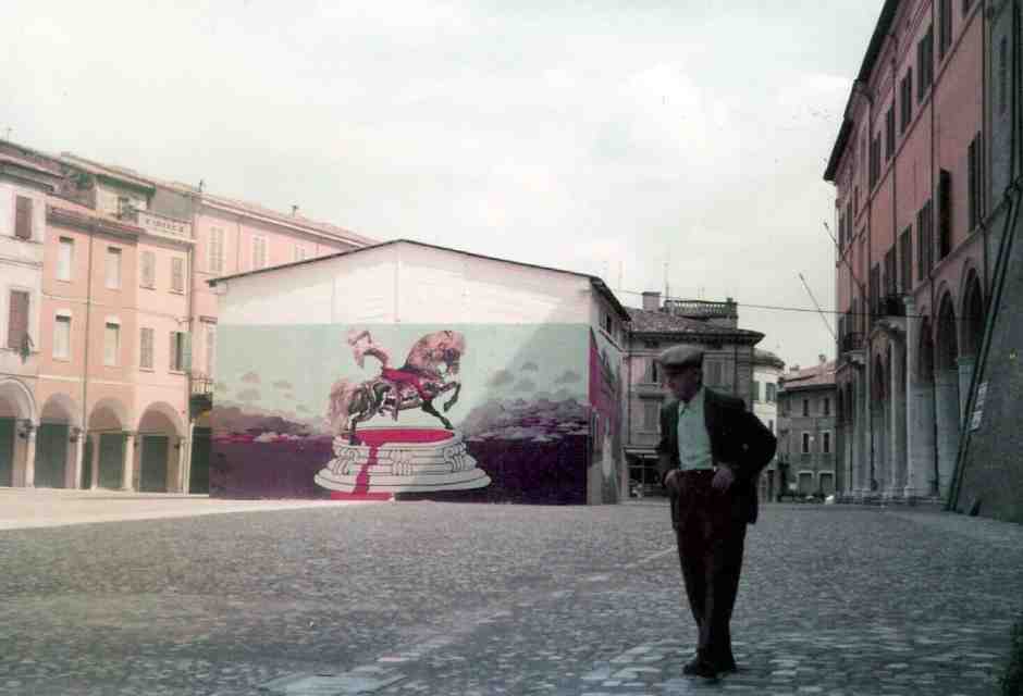 &nbsp;Il dipinto di Pazienza in Piazza del Popolo a Cesena (courtesy A.Cult. APS "Cesena di una volta")<br />