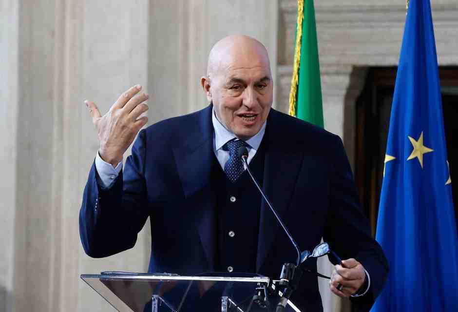 Cortocircuito in maggioranza: quattro deputati presentano un emendamento per togliere l'aggettivo “militari” dal Dl Ucraina