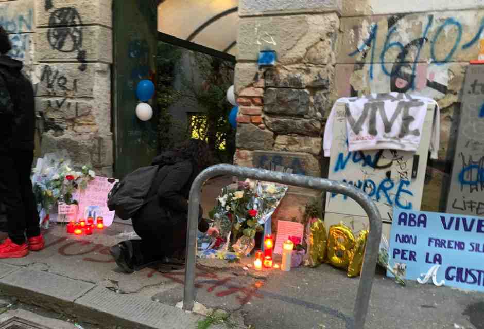 I coltelli si possono vietare, ma è molto meglio vietare agli adulti di dare la colpa “alla società”