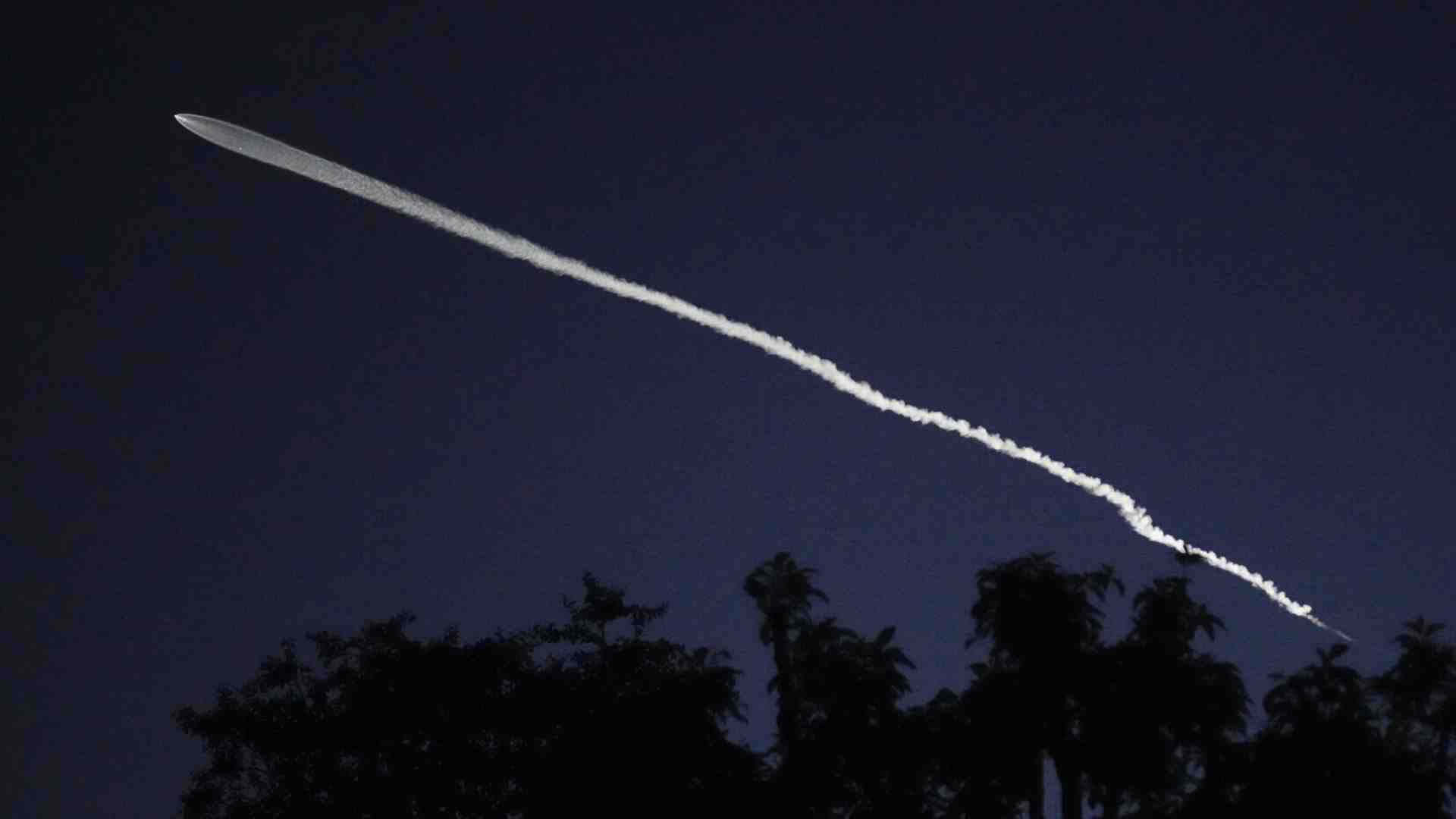 Immagine di La Cina sta per sfidare Starlink con i satelliti, mentre Trump guarda altrove