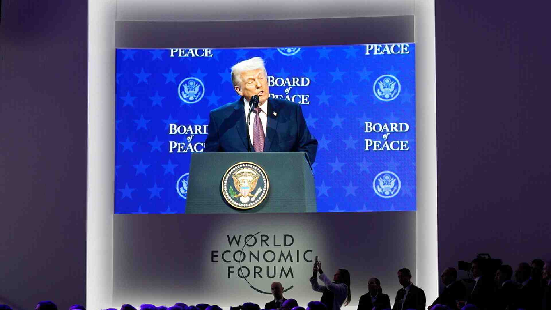 Immagine di I confini dell’occidente a Davos